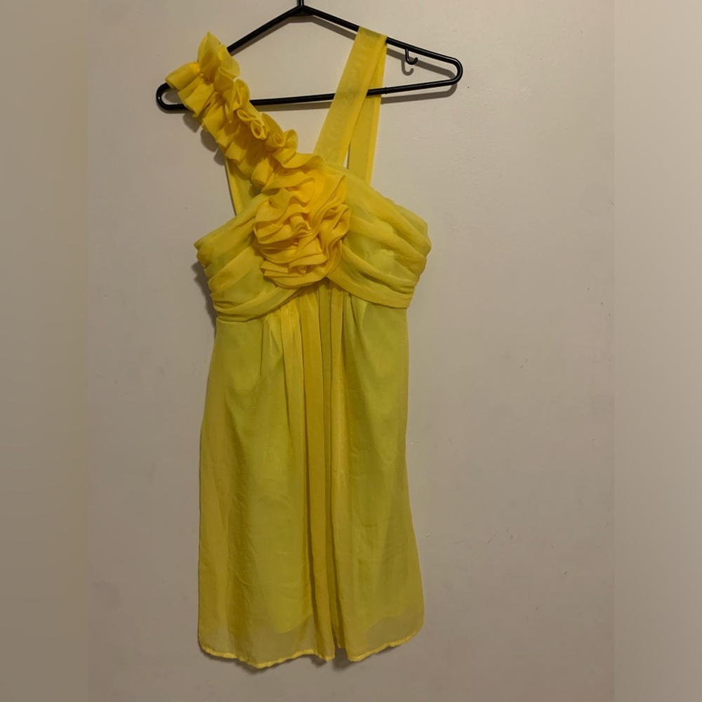 Yellow dress